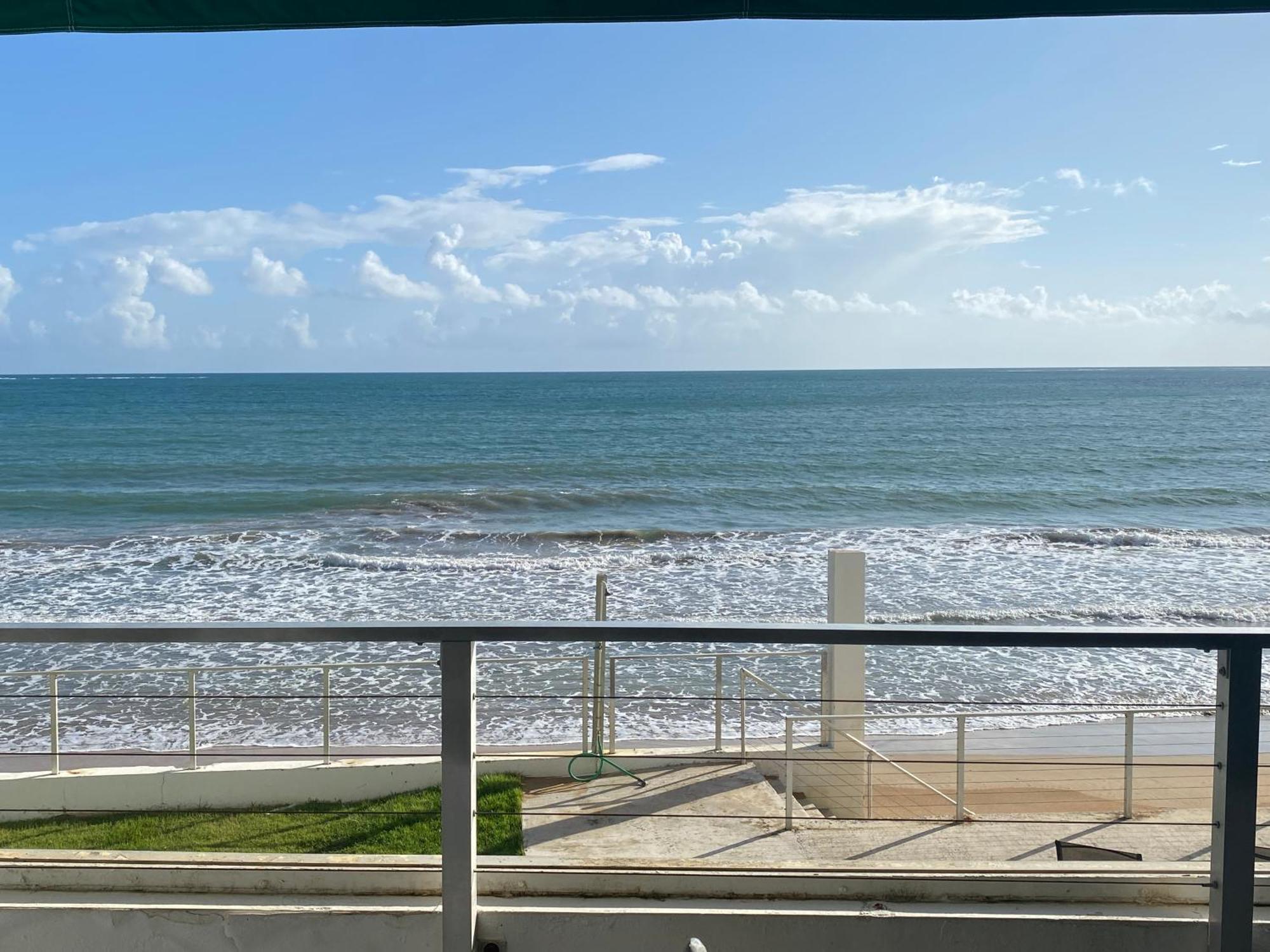 Oceanfront Condo In Luquillo Exterior photo